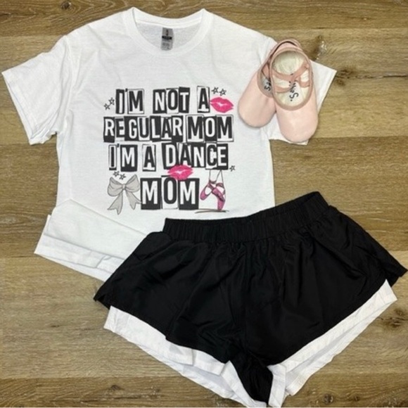 Dance Mom Tee - Picture 1 of 1